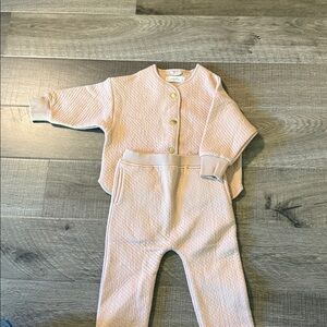 NWOT Pehr Pink Quilted Baby Outfit with Gold Buttons size 18-24 months